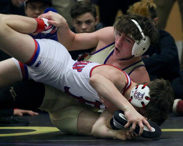 Wayne Joint, show here in a match from 2019, is making a return trip to the California State Wrestling Championships and will join four Tiger teammates in Bakersfield.